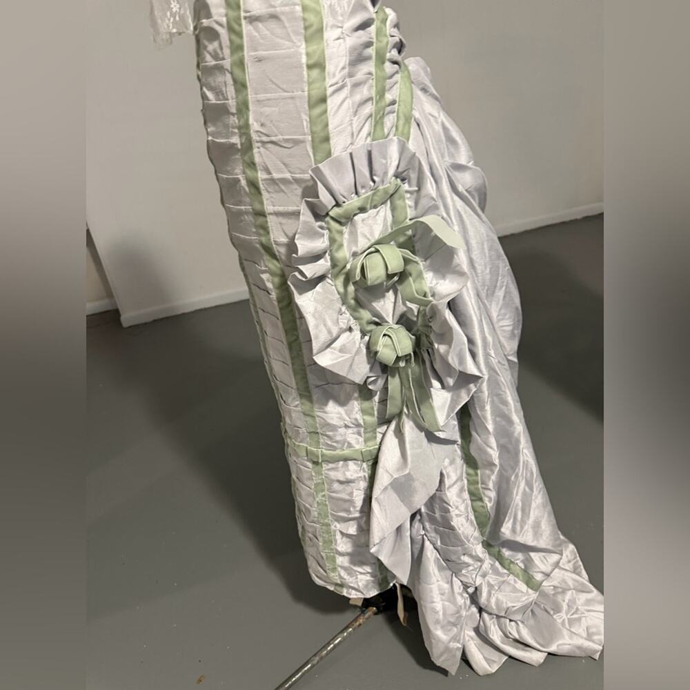 Final price* Gilded Age 1870s Victorian Walking Gown - Picture 1 of 12